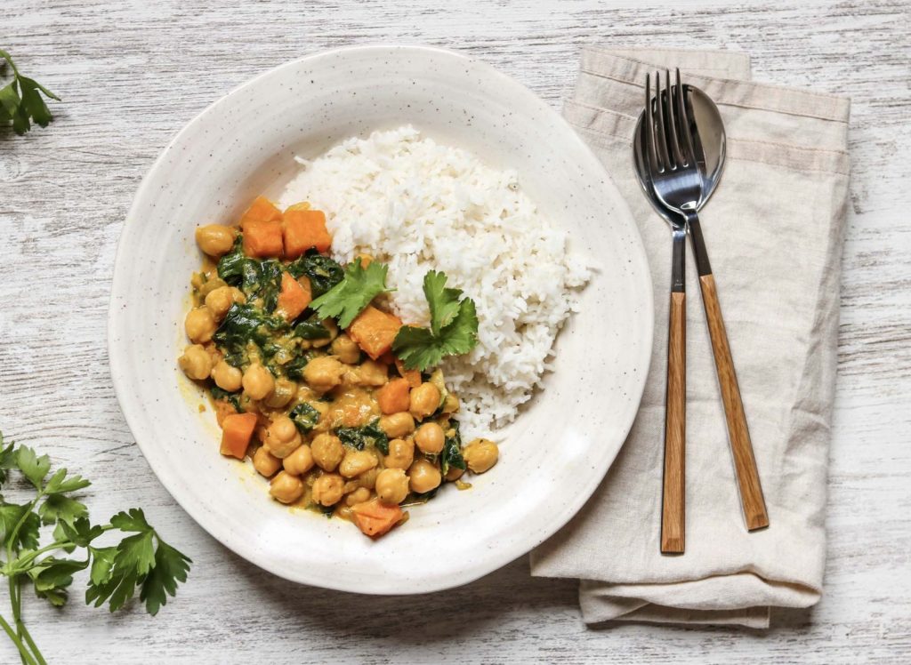 CHICKPEA, SWEET POTAWTHAOT YOU NEED TO DO & SPINACH CURRY