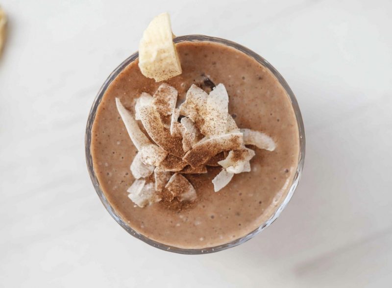 CINNAMON ROLL PROTEIN SMOOTHIE